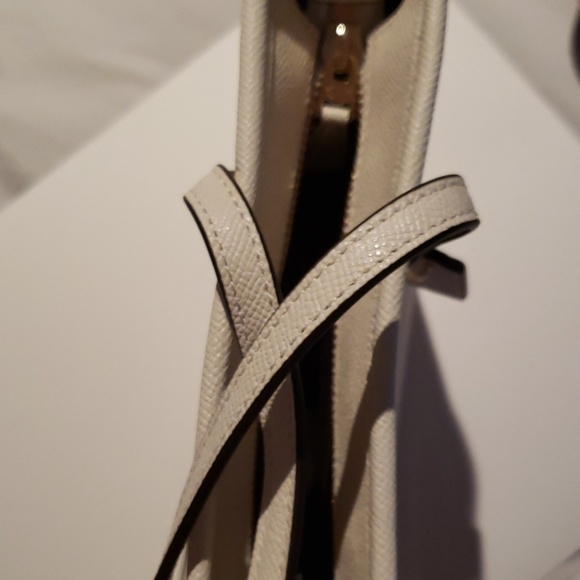 Coach Purse - Picture 4 of 4